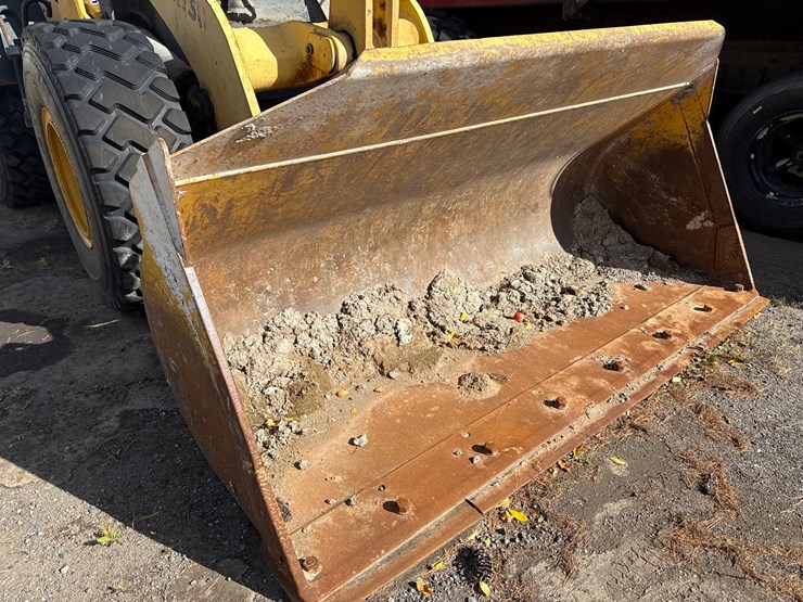 komatsu-wa320-image-8