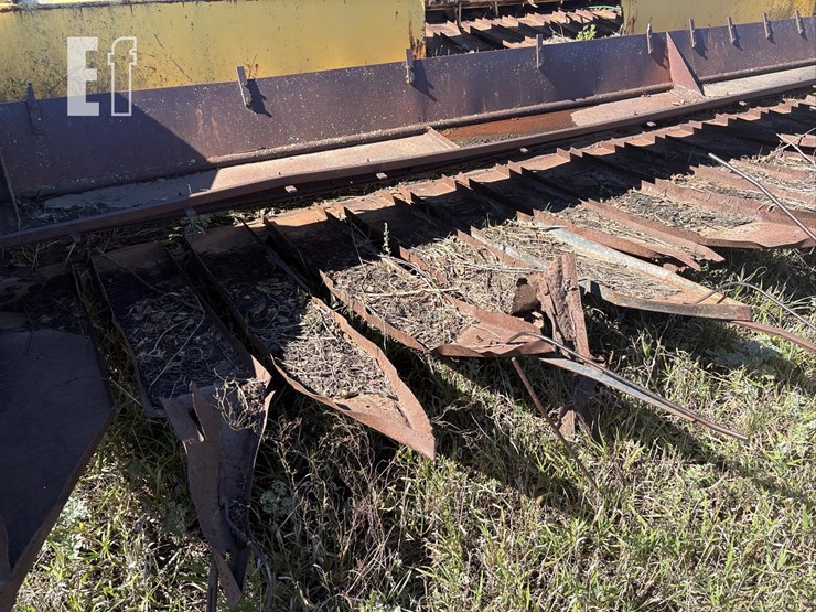 new-holland-960-image-3
