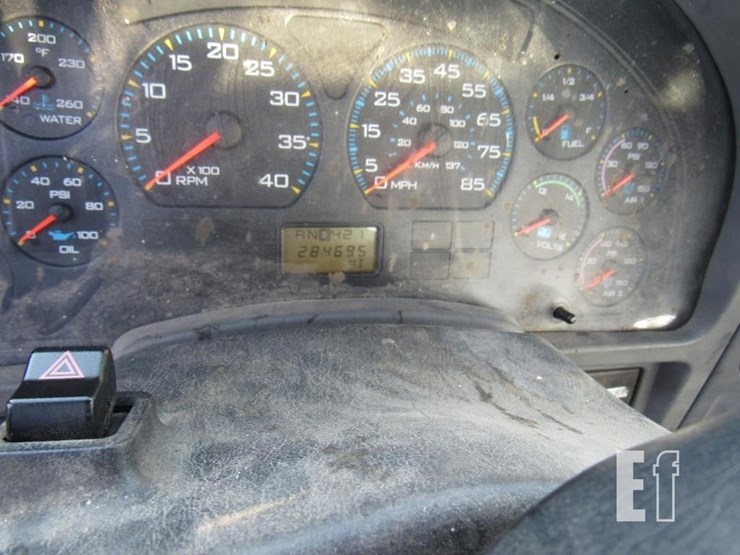 2005-international-durastar-4300-image-13