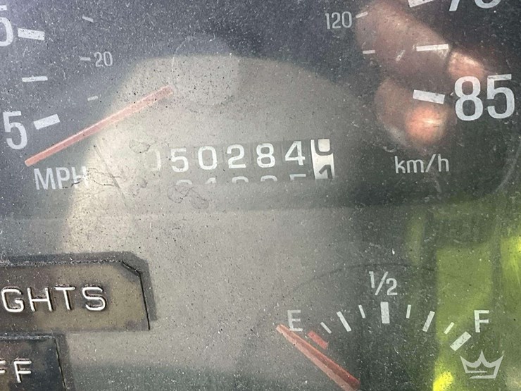 1998-ford-lt8501-image-13
