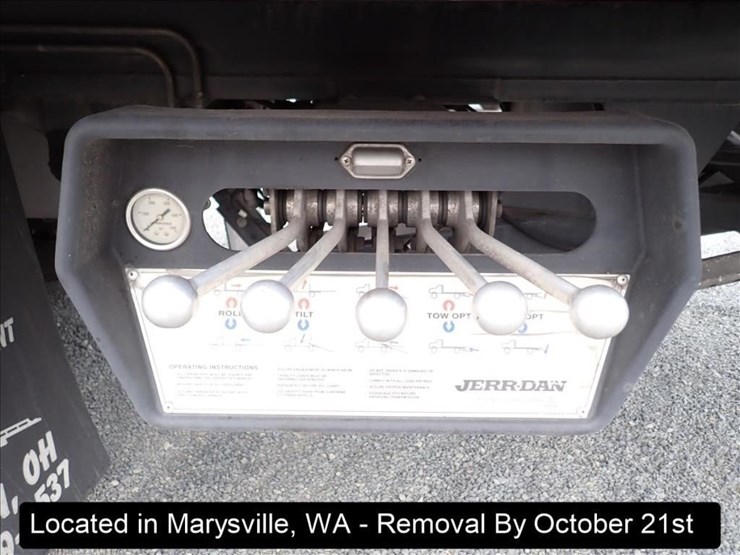 2024-freightliner-m2-image-3
