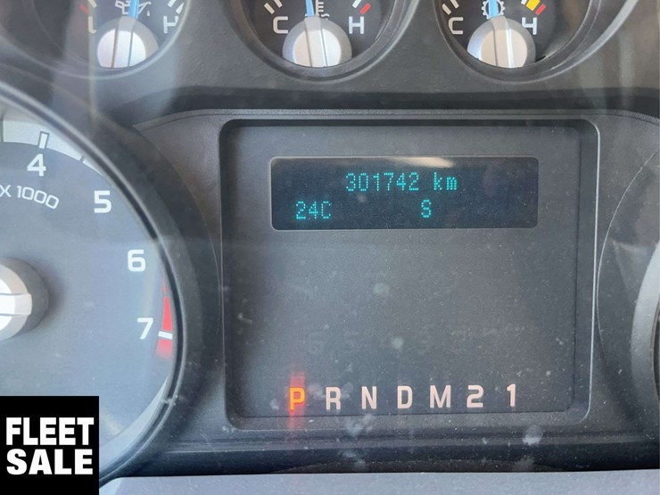 2015-ford-f350-image-23