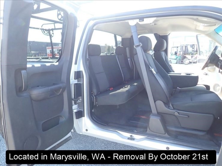 2012-chevrolet-1500-image-23