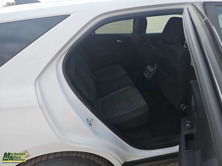 2022-chevrolet-equinox-image-26