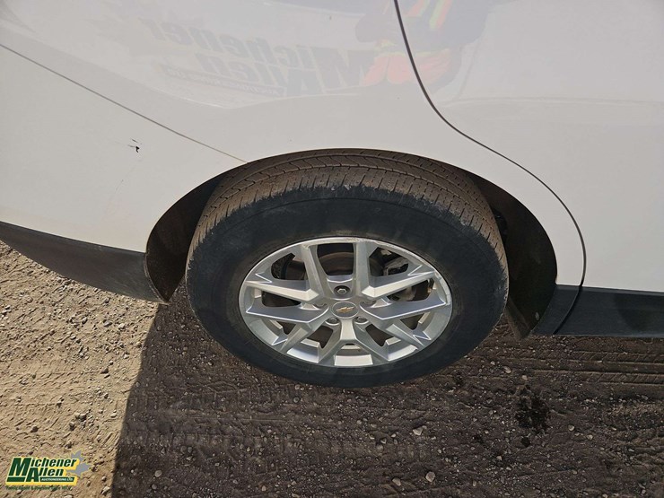 2022-chevrolet-equinox-image-14