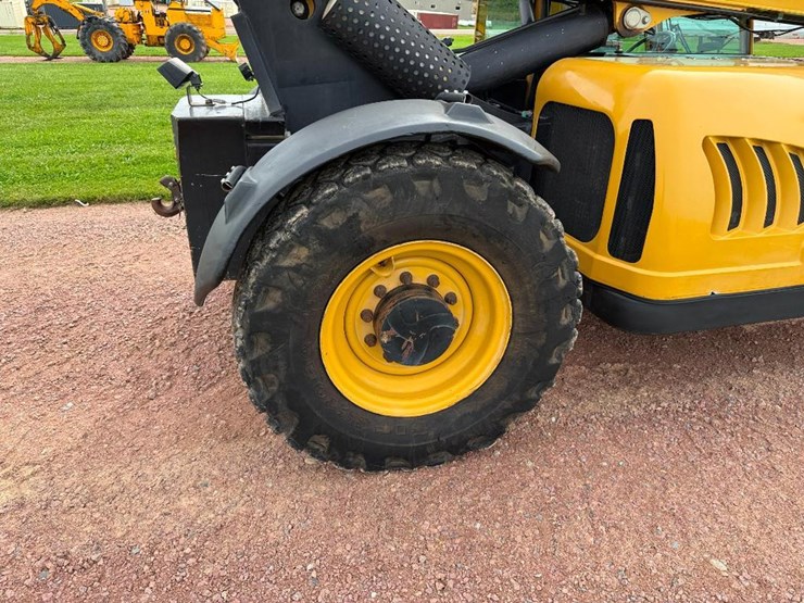 2007-caterpillar-tl943-image-13