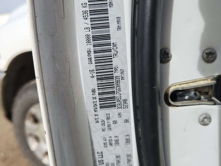 2016-ram-2500-slt-image-33