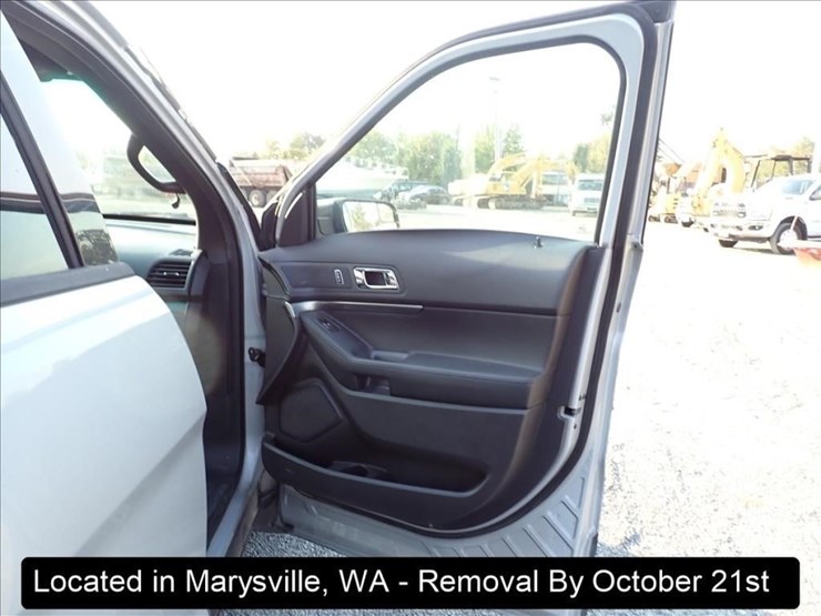 2014-ford-explorer-image-25