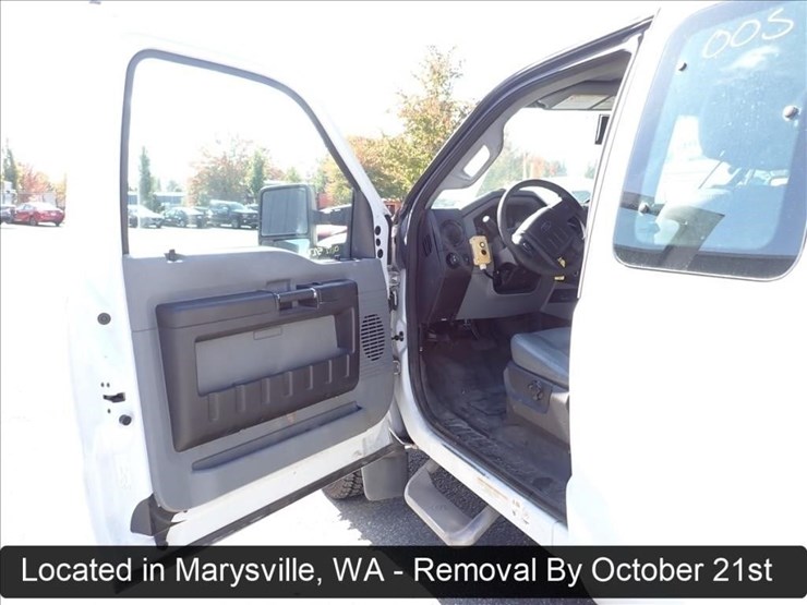 2015-ford-f550-image-16