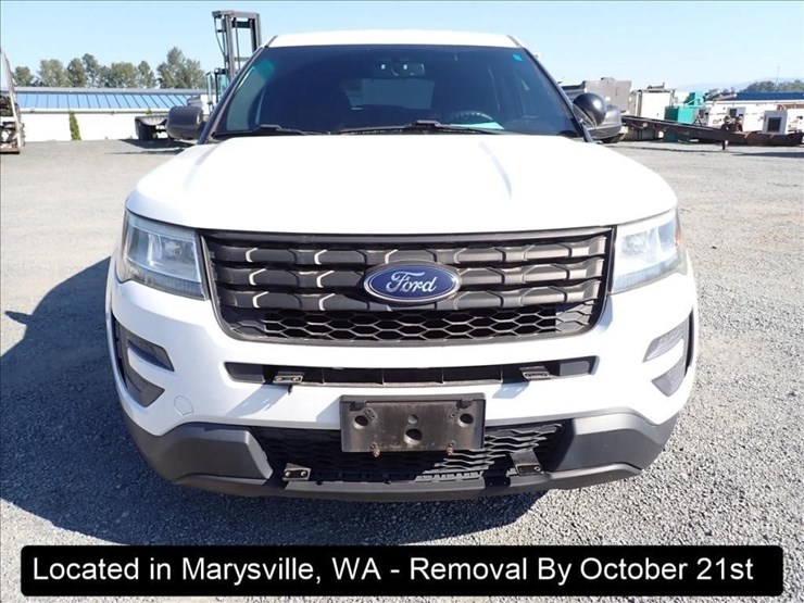 2016-ford-explorer-image-17