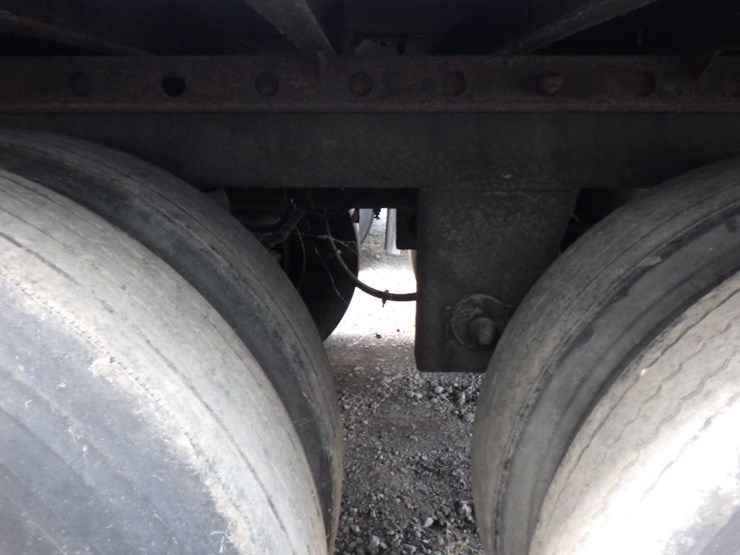 2012-utility-3000r-image-23