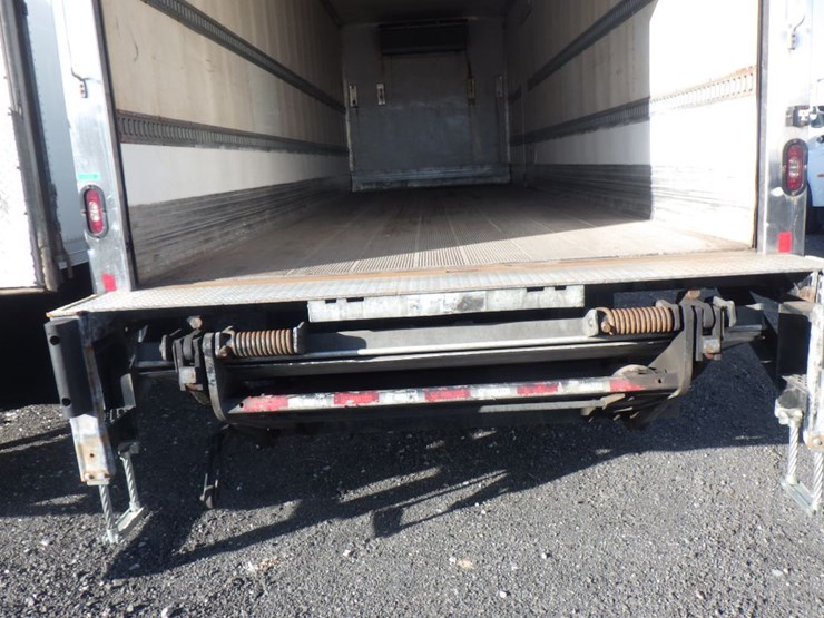 2018-international-durastar-4300-image-7