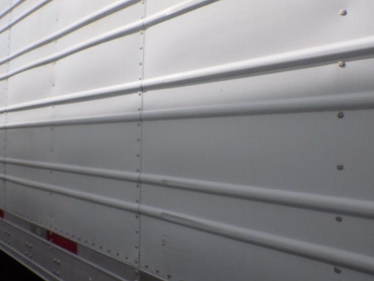 2012-utility-3000r-image-23