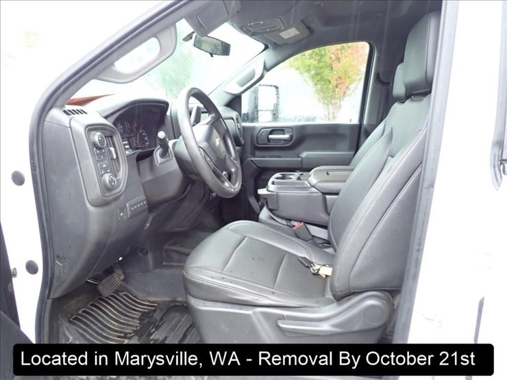 2021-chevrolet-3500-image-21