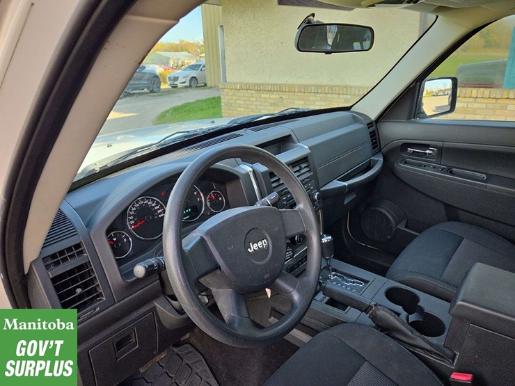 2009-jeep-liberty-image-17