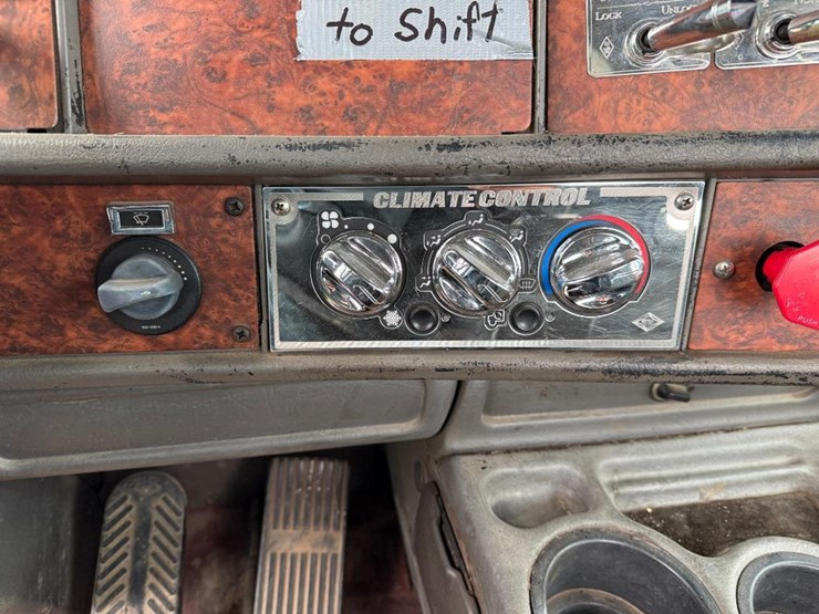 kenworth-t800-image-60