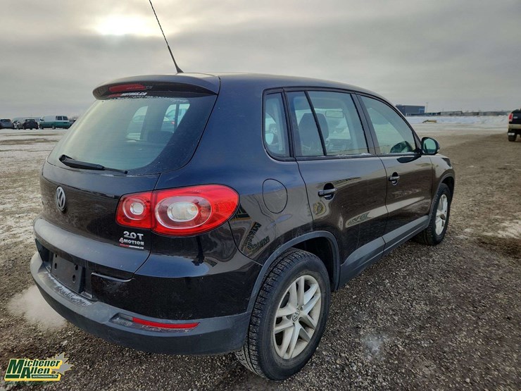 2009-volkswagen-tiguan-image-4