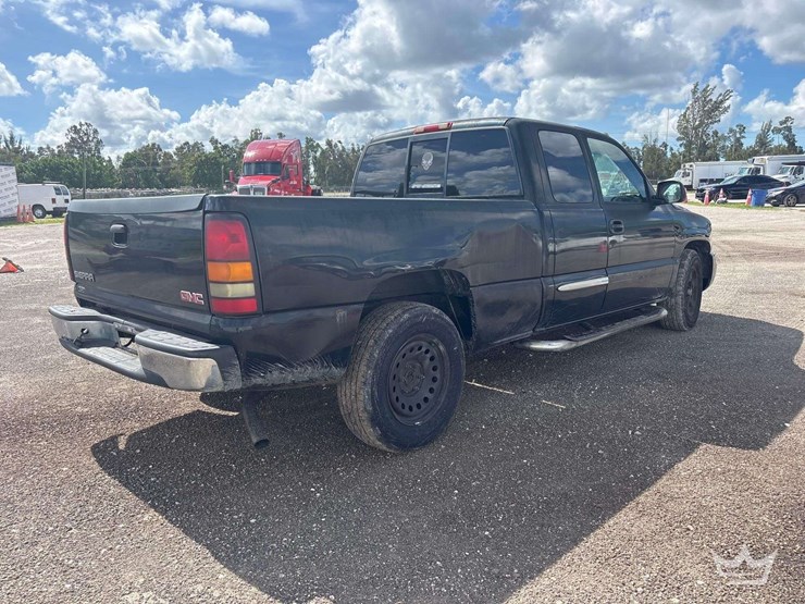 2006-gmc-1500-image-3