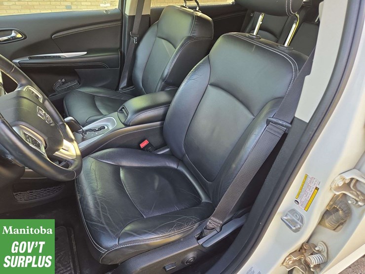2014-dodge-journey-image-13