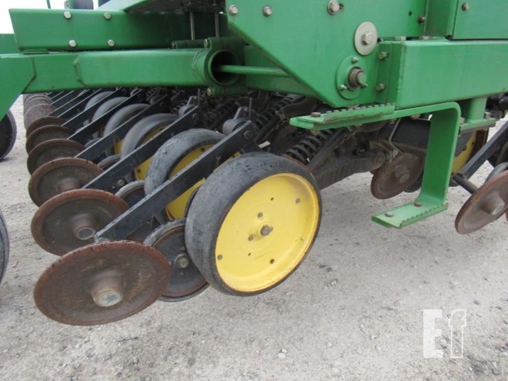 1998-john-deere-750-image-3