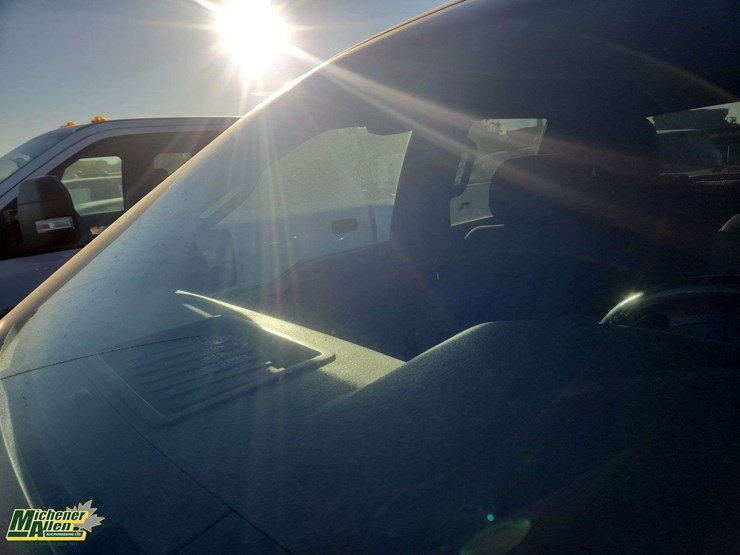 2011-ford-f150-image-35