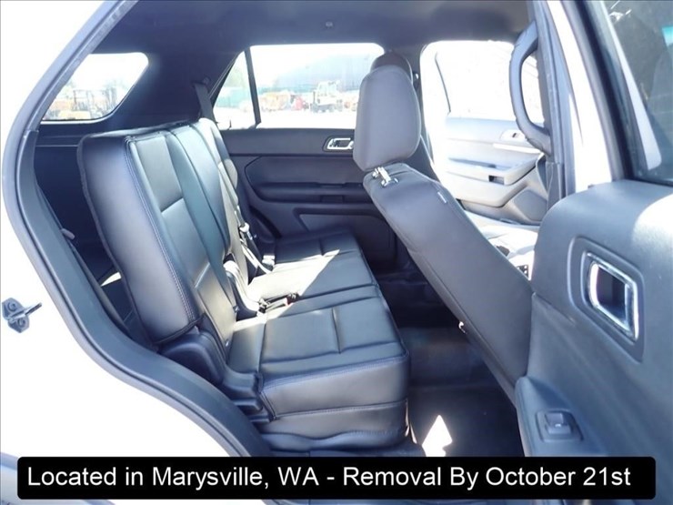 2016-ford-explorer-image-3