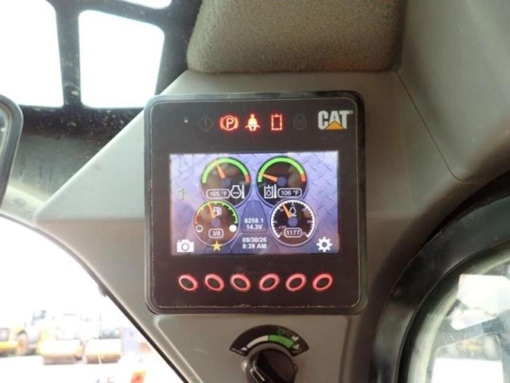 2019-caterpillar-259d-image-11
