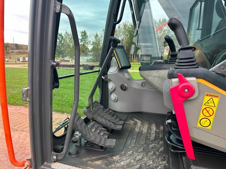 volvo-ec250e-lr-image-54