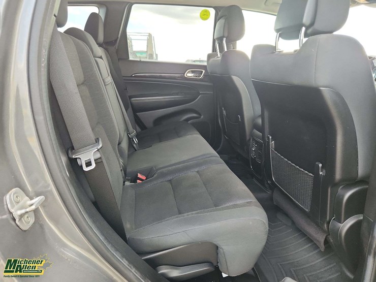 2012-jeep-grand-cherokee-image-26