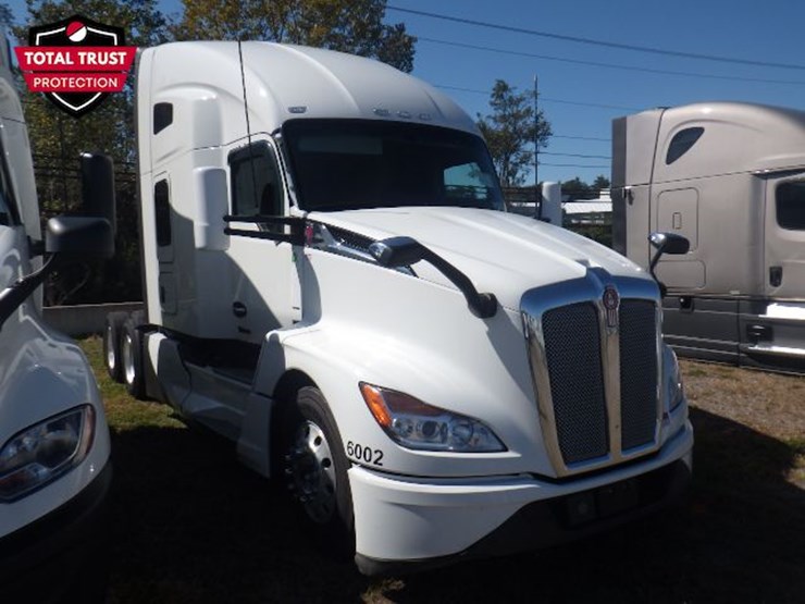 2023-kenworth-t680-image-3