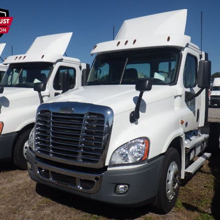 2020 FREIGHTLINER CASCADIA 125