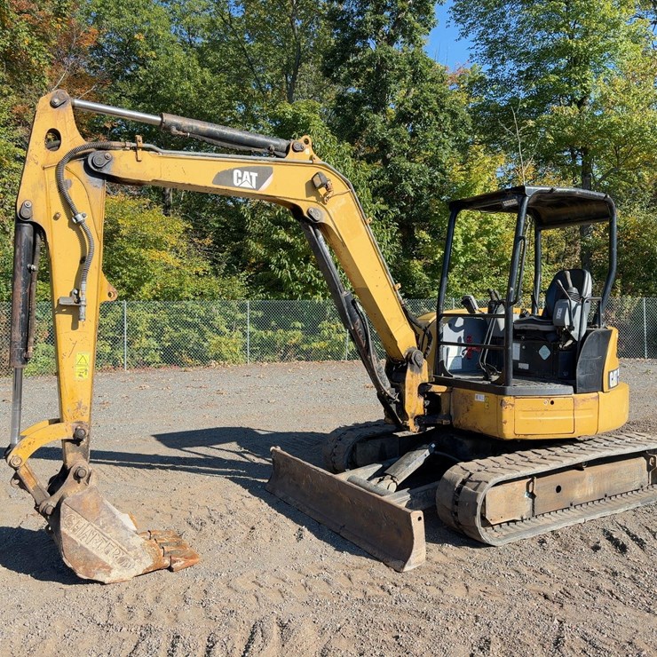 2014 CATERPILLAR 305