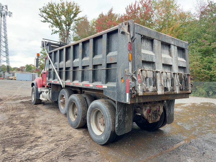 2005-mack-granite-cv713-image-3