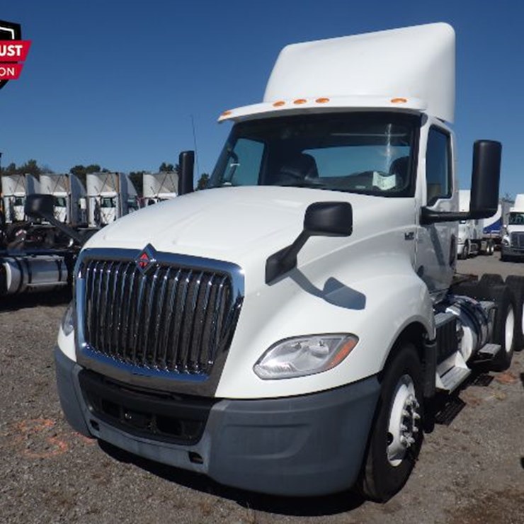 2019 INTERNATIONAL LT