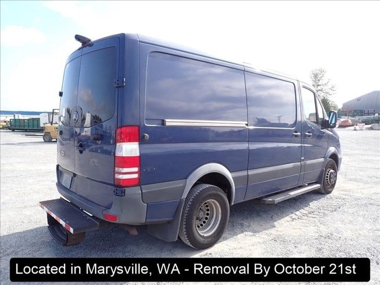 2015-mercedes-benz-sprinter-3500-image-8