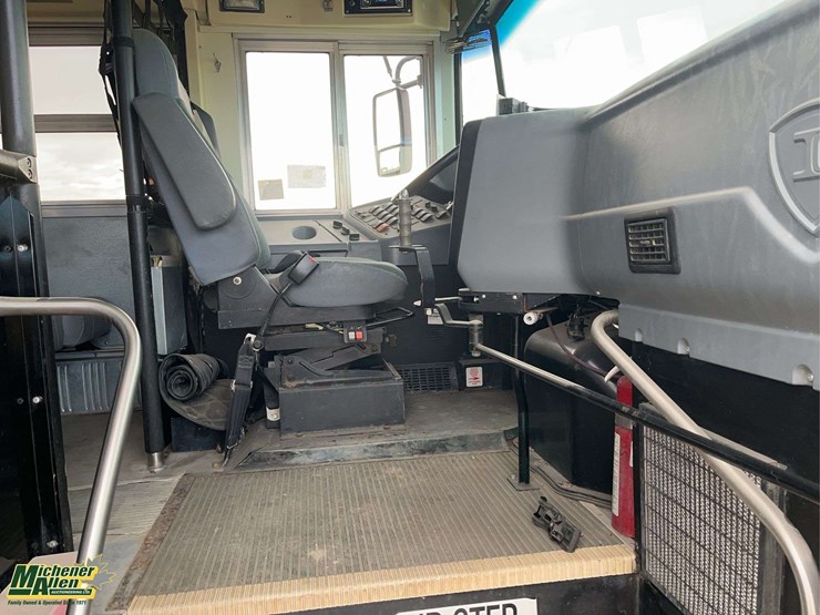 2009-ic-bus-ce-image-14