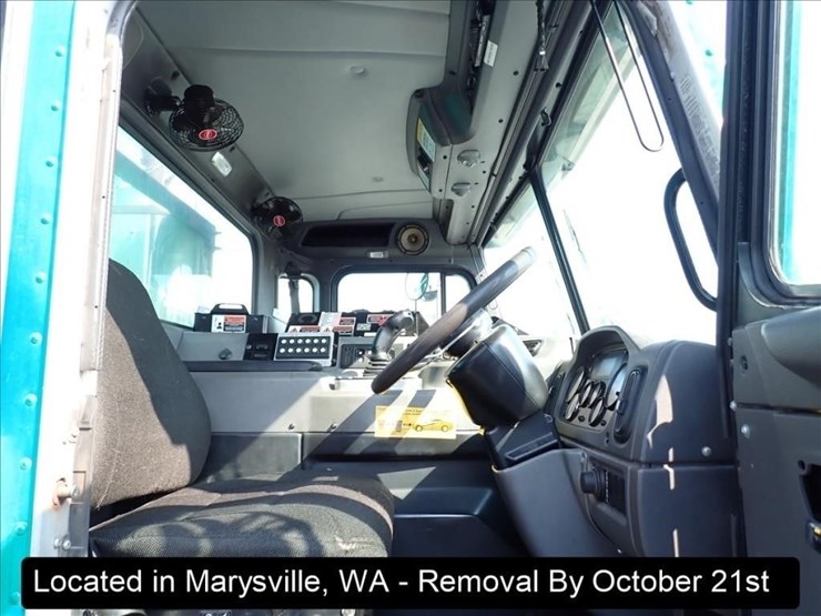 2018-peterbilt-520-image-6