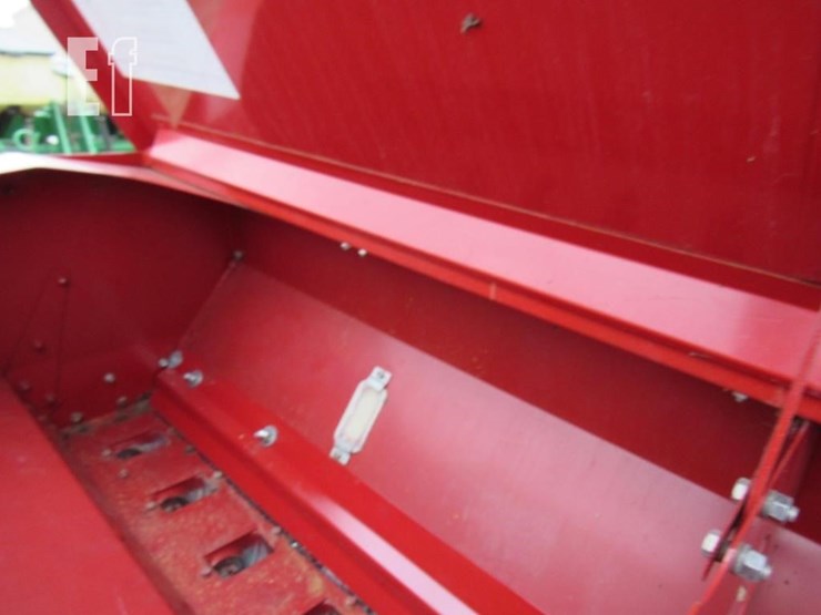 case-ih-5100-image-2