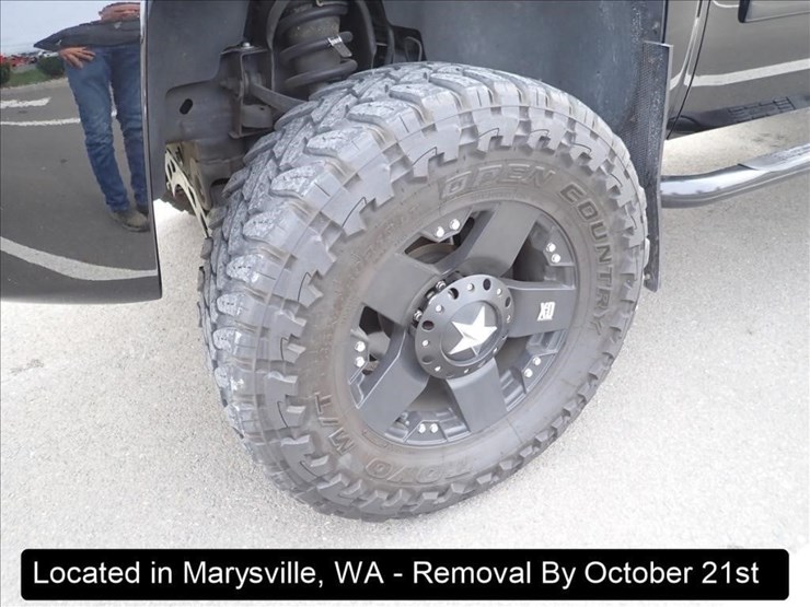 2011-chevrolet-1500-image-24