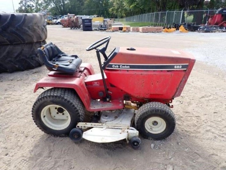 cub-cadet-682-image-4
