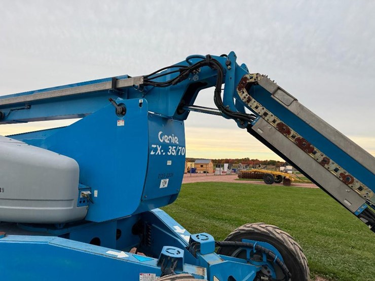 genie-zx135/70-image-32