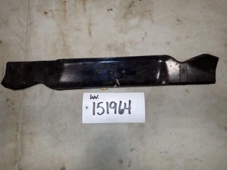 qty-of-(4)-21-in.-lawn-mower-blades-image-1