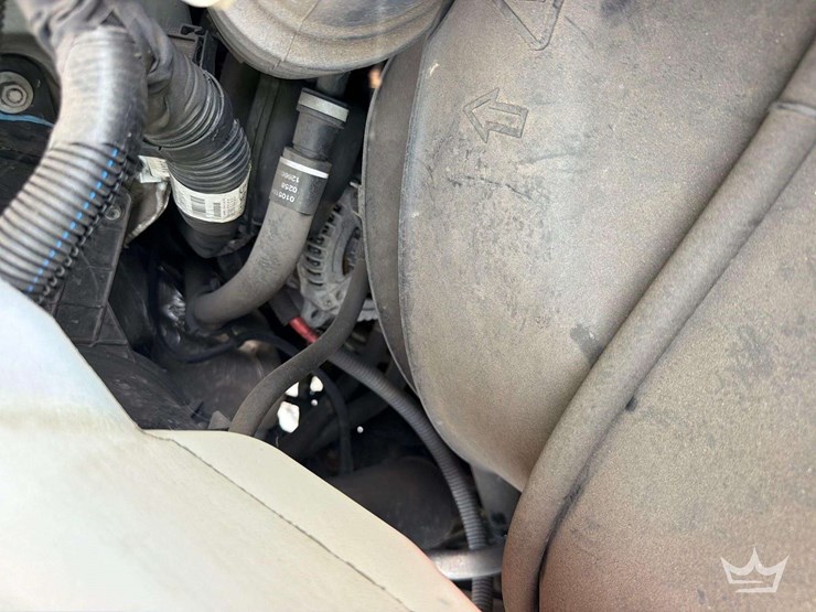 2018-chevrolet-express-2500-image-10
