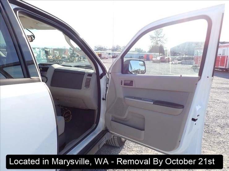 2012-ford-escape-image-3