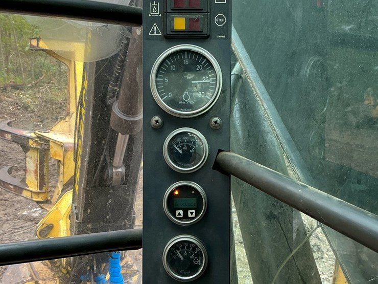 2008-deere-753g-image-13
