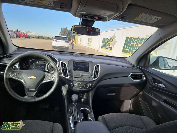 2022-chevrolet-equinox-image-25