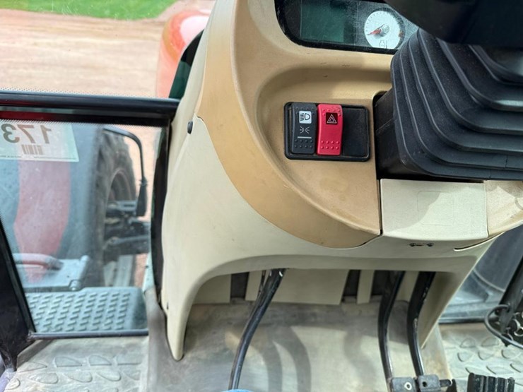 agco-dt240a-image-58