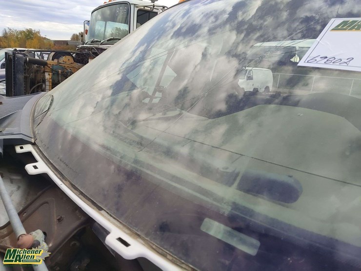 2011-ford-f550-image-33