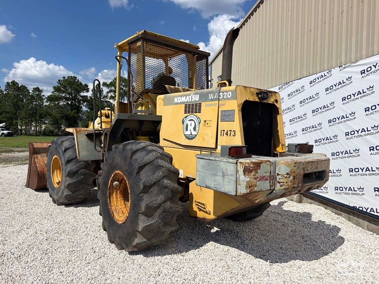 2003-komatsu-wa320-3mc-image-3