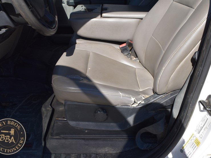 2020-ford-f550-xl-image-41